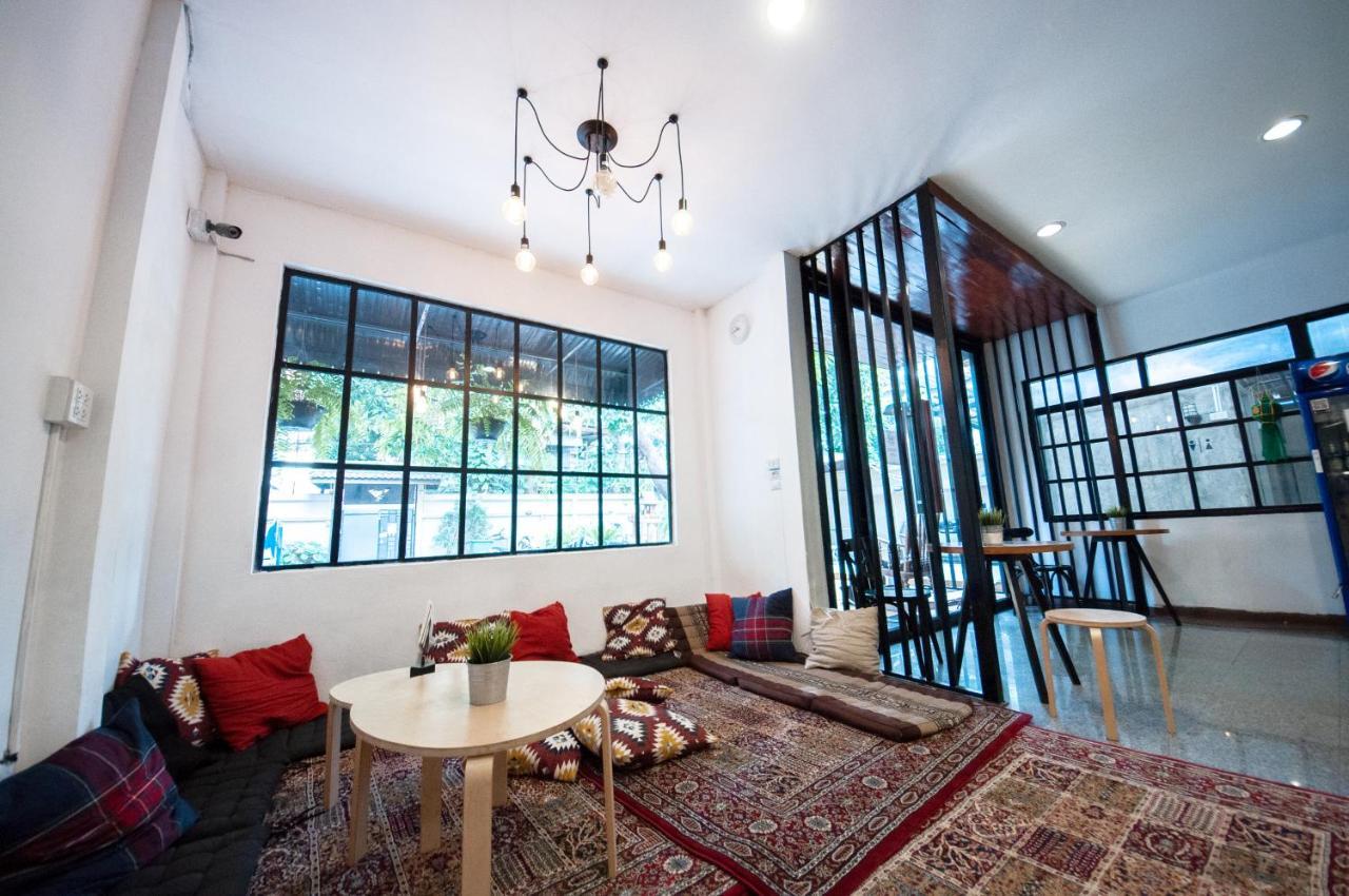 Auberge de jeunesse The Hidden House à Bangkok Extérieur photo