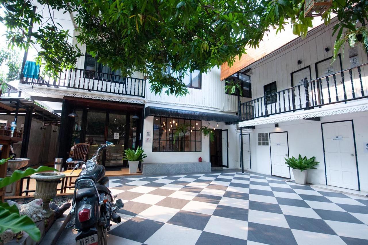Auberge de jeunesse The Hidden House à Bangkok Extérieur photo